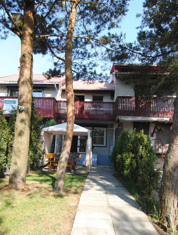 Guesthouse "Nakvyne Pas Zveja" Purvynes Street ニダ エクステリア 写真